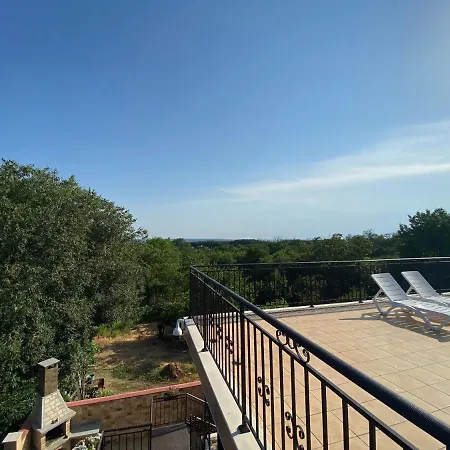 M&v House בית הארחה