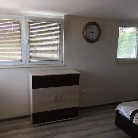M&v House בית הארחה *