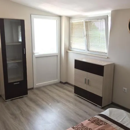 M&v House בית הארחה