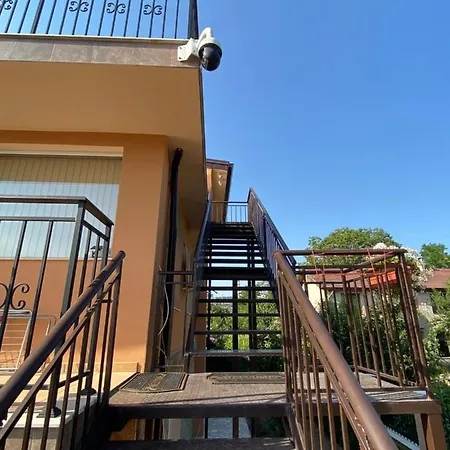 M&v House Βάρνα