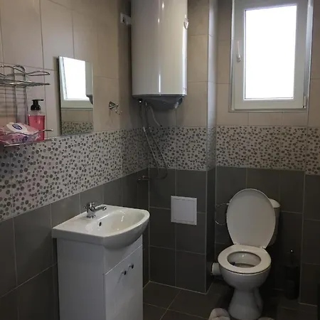 Πανσιόν M&v House